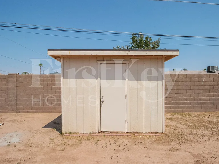 5719 N 23rd Ave — Photo 16