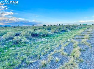 687 N Maplelawn Dr, Pueblo, CO 81007