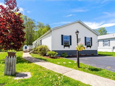 30 Blackbird Ct, Tiverton, RI, 02878