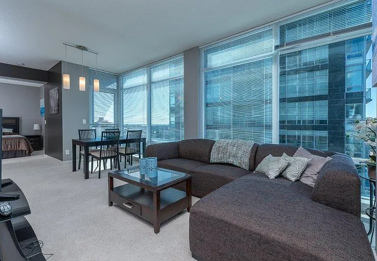 215 13th Ave SW #1305 — Photo 20