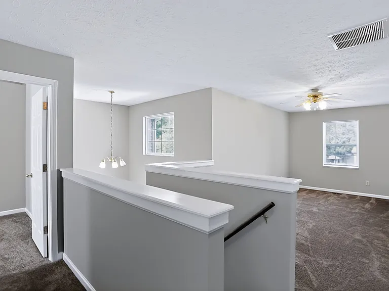 5439 Lake Boggs St — Photo 50