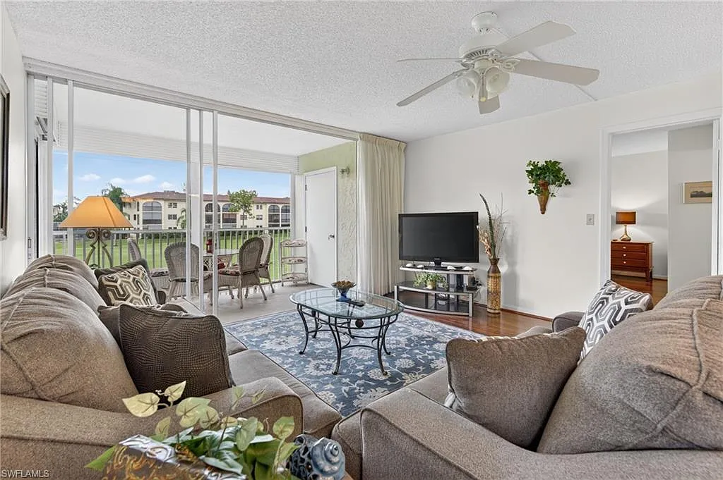 2 bed, 2.0 bath, 1110 sqft, $2,800 — Photo 3