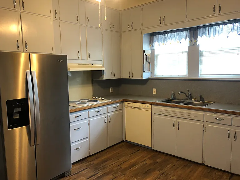 1041 W Vanderbilt St — Photo 21
