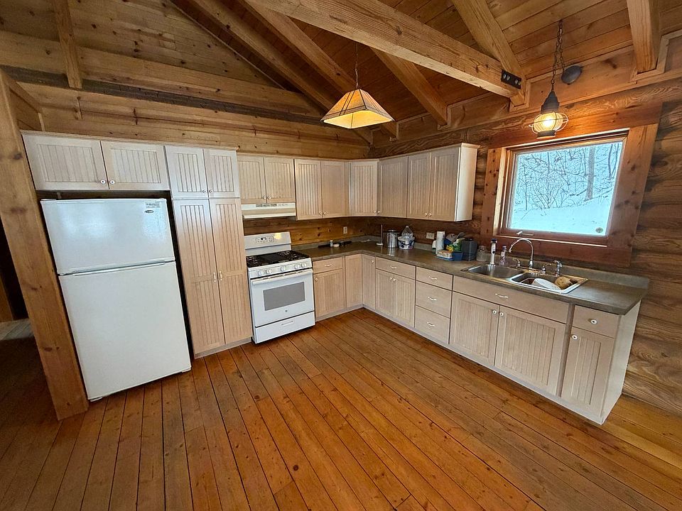 28th image of this home