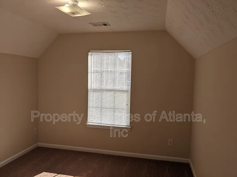 416 Townsend Bnd — Photo 11