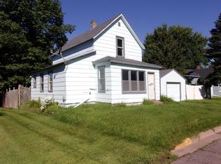 111 Commercial Ave S, Sandstone, MN 55072