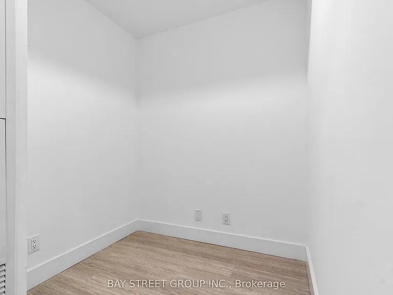 6 Greenbriar Rd #501 — Photo 5
