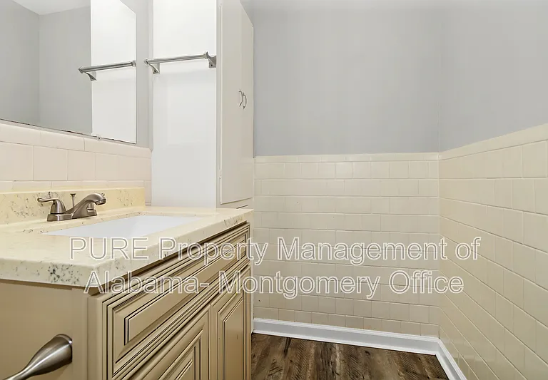 4332 Sussex Dr — Photo 15