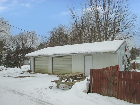 5th image of 110 Vine St