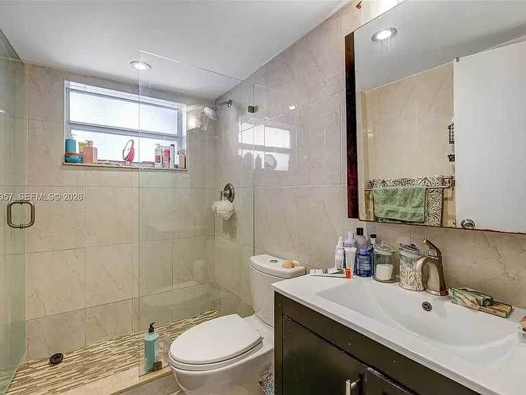 1300 Lincoln Rd #B402 — Photo 13