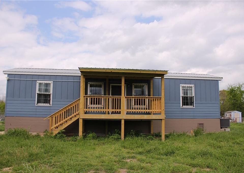 1st image of 120 Cedar Creek Cir