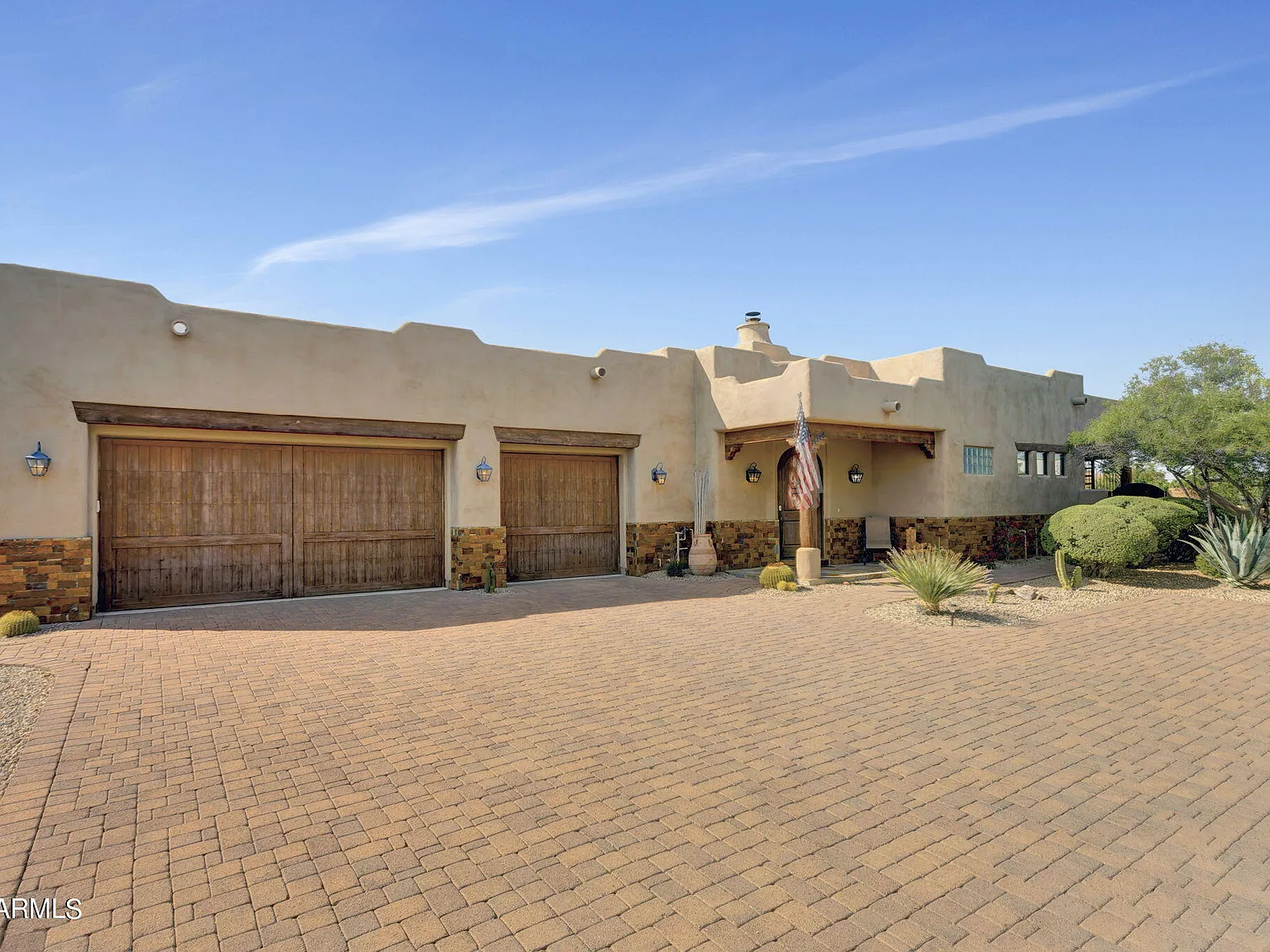 5 bed, 4.0 bath, 3346 sqft, $10,000 — Photo 3