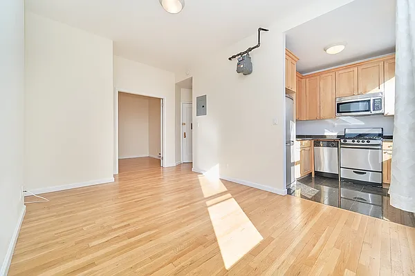 Rented by Living New York | media 16