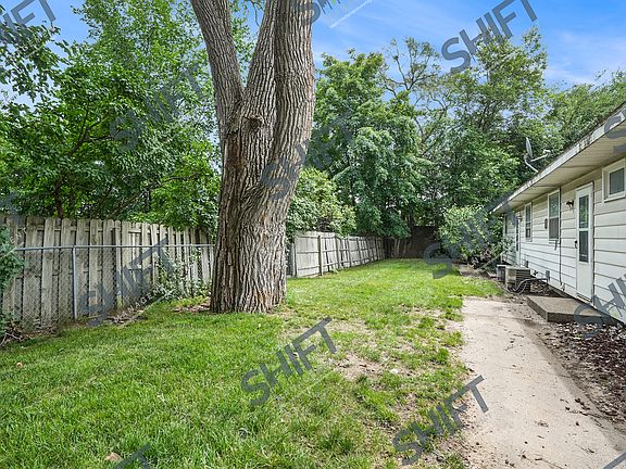2nd image of 507 Cricklewood St SW
