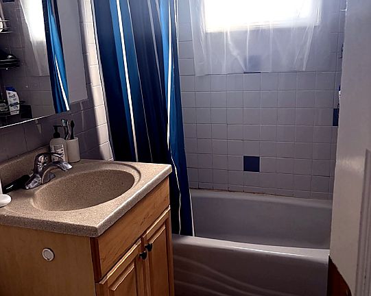3rd image of 288 Boston Ave Floor 1