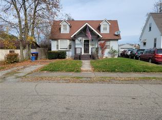 1208 Webster St, Farrell, PA 16121