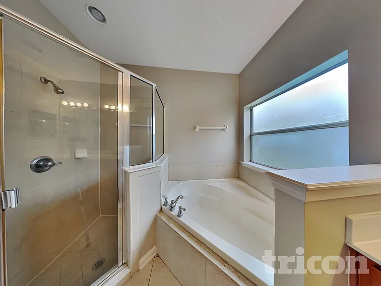 272 Silver Glen Ave — Photo 10