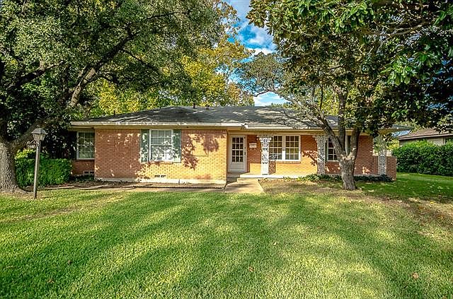 1st image of 2905 Prescott Dr