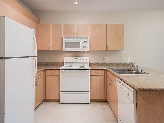 Granite counters!