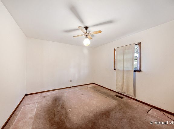 5th image of 3647 S Lombard Ave
