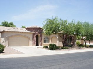 960 E Julian Dr, Gilbert, AZ 85295