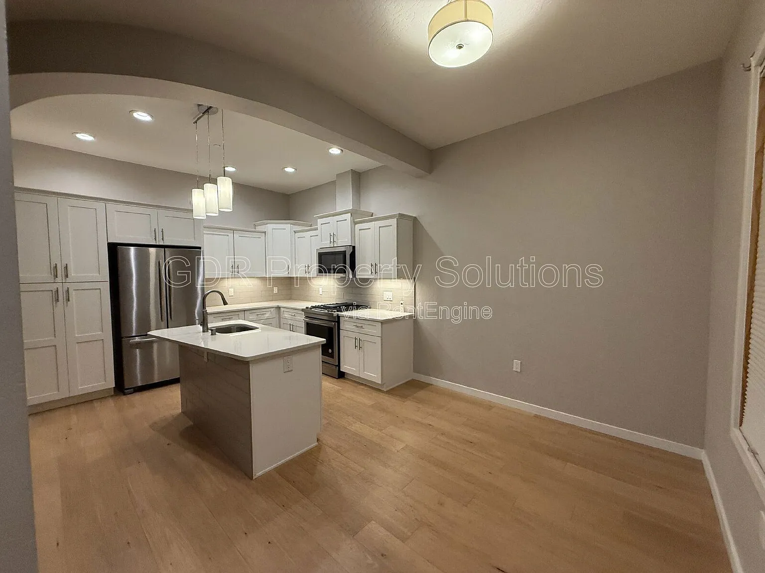 2 bed, 2.0 bath, 1153 sqft, $1,800 — Photo 3