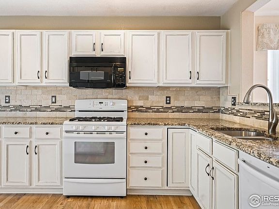 3rd image of 1728 Clover Creek Dr