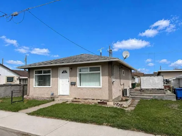 135 S 21st St, Fort Macleod, AB T0L 0Z0