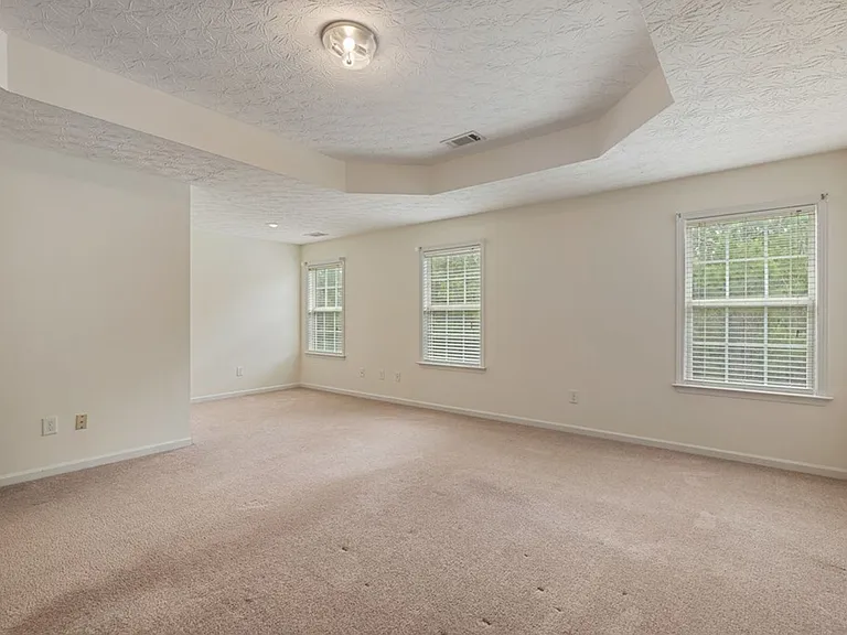 5186 Freedom Ridge Ct — Photo 14