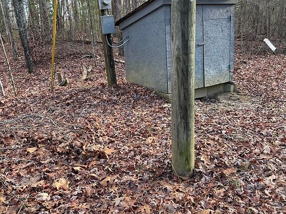 2nd image of 174 Gold Miners Ln