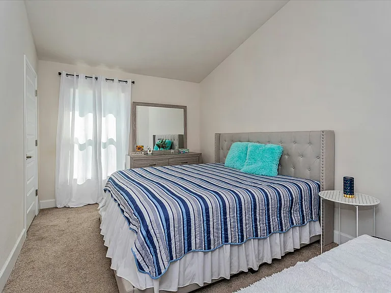 644 Hudson Valley Dr — Photo 17