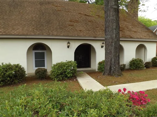 656 Hillsboro Rd, Montgomery, AL 36109