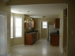 4th image of 1649 Cedar Springs Ct