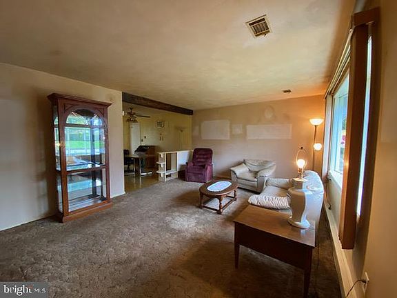 3rd image of 5416 Oswego Dr