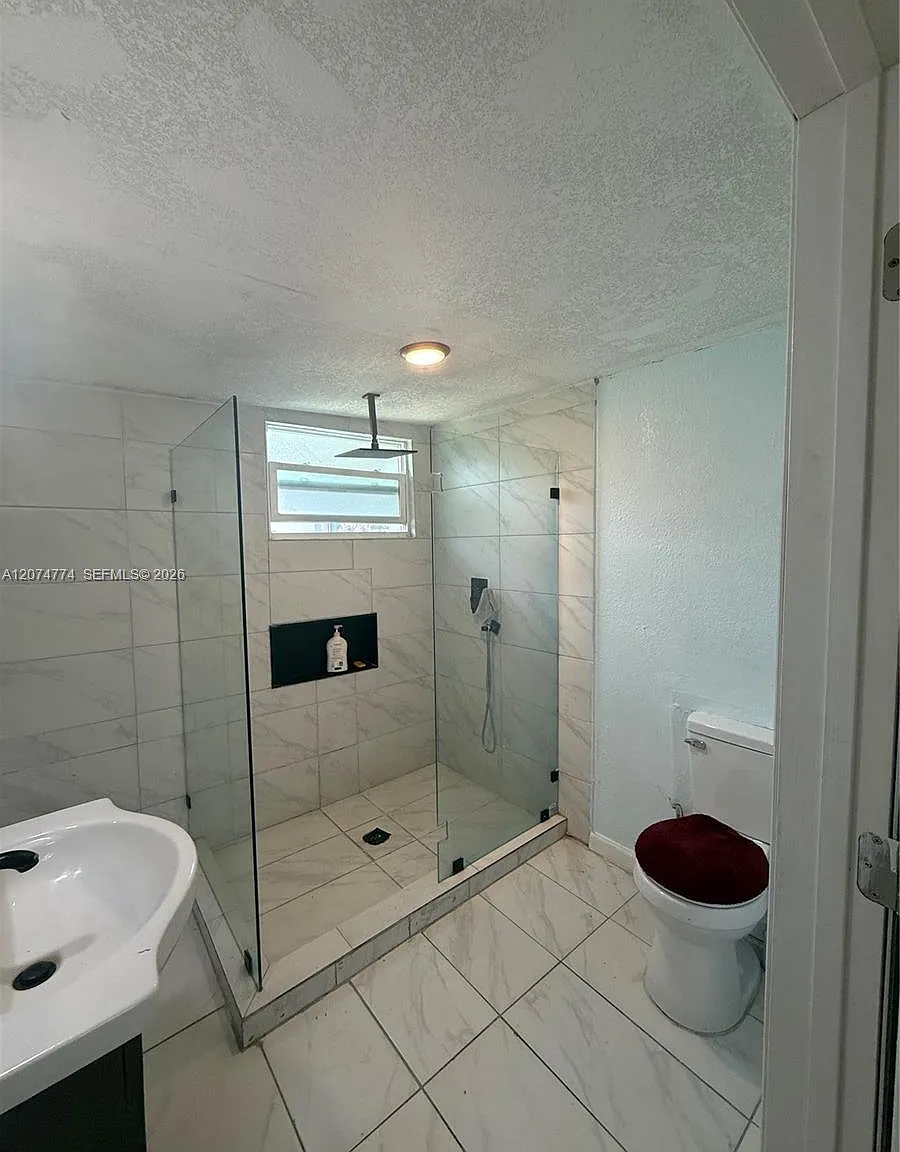 1 bed, 1.0 bath, $1,000 — Photo 3