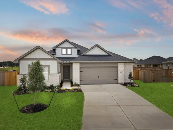 226 Magnolia Laurel Dr, Alvin, TX 77511