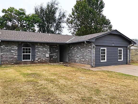 2nd image of 741 S Glen Ln