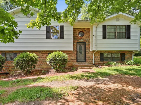 411 Rolling Hills Dr, Ringgold, GA 30736