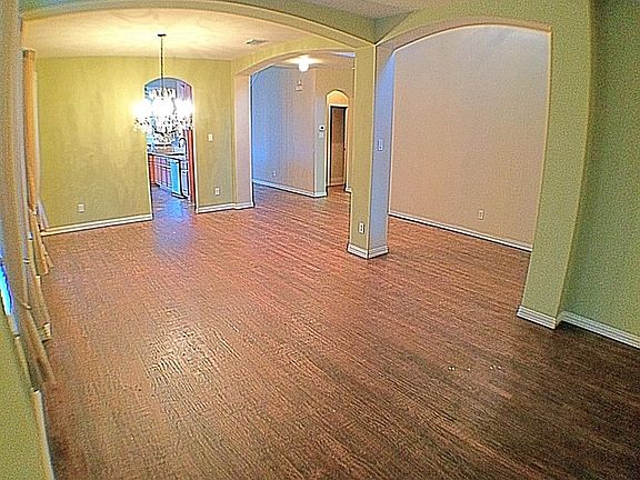 3rd image of 2448 Deerwood Dr