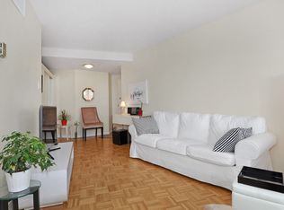 1011 Beach Ave #2004, Vancouver, BC V6E 1T8