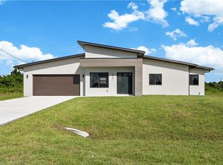 919 Columbus BLVD S, LEHIGH ACRES, FL 33974