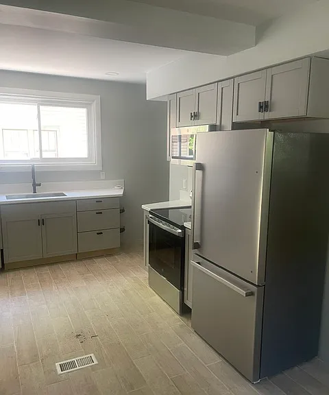1315 Packard St — Photo 6