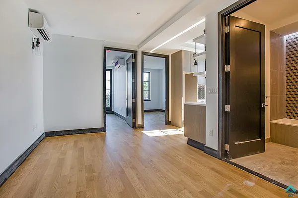 Rented by EXR | media 46