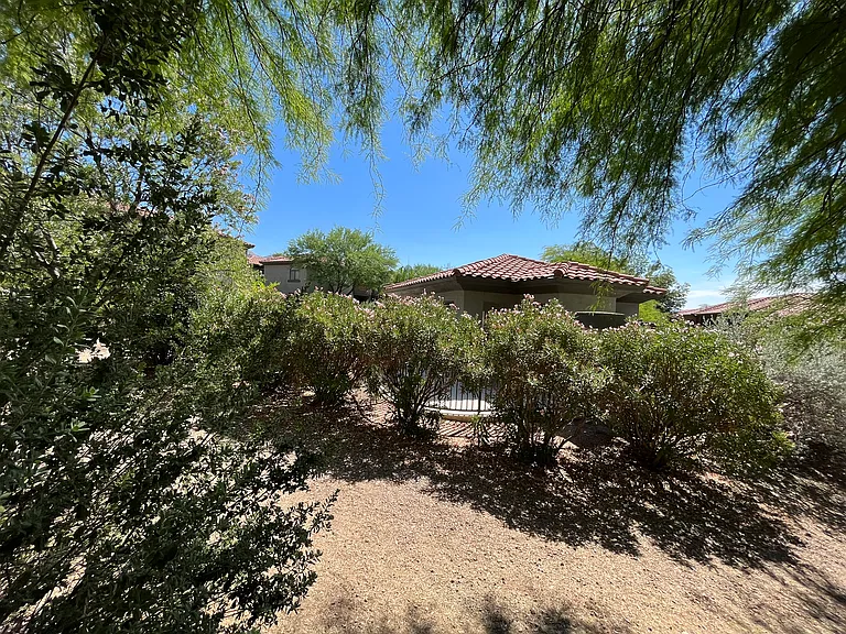 5751 N Kolb Rd #40103 — Photo 32