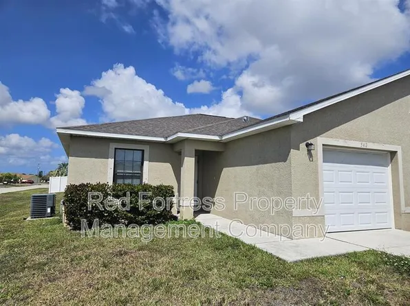 542 SE 6th Pl, Cape Coral, FL 33990