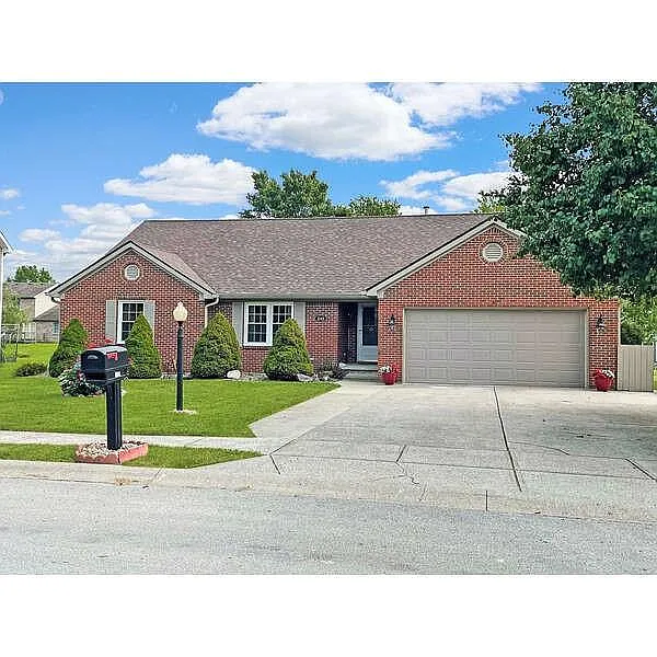 1048 Shadowlawn Ave photo 1