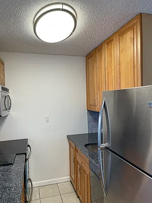 Rented by Compass | media 40