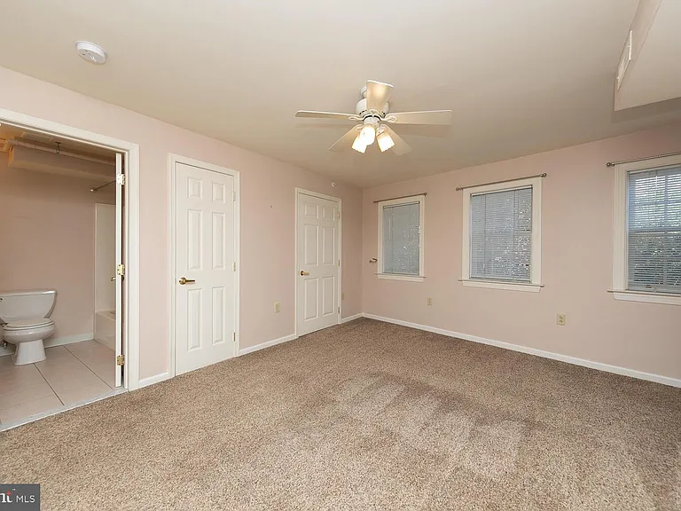 126-128 League St #2 — Photo 15