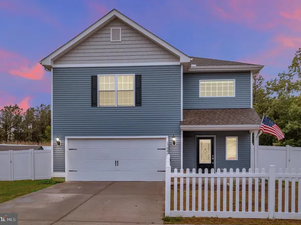 17086 Rollins Rd, Bowling Green, VA 22427