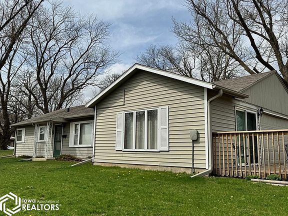 3rd image of 609 Lincoln Dr